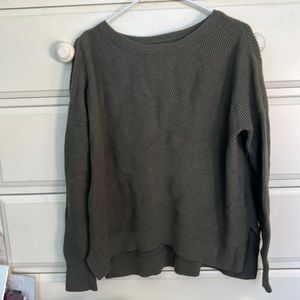 Abercrombie and Fitch Green Sweater in Medium